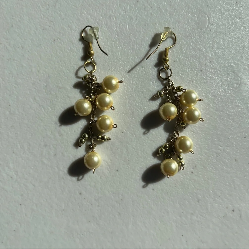 Pearl and Gold Dangle Drop Costume Earrings